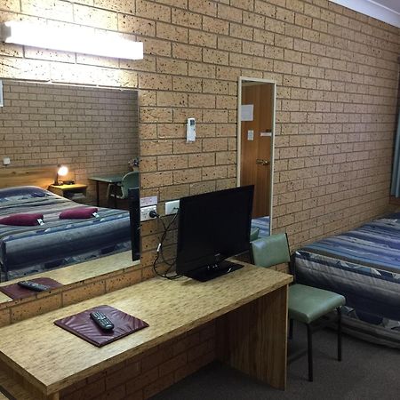 Three Ways Motel Gilgandra Exterior photo