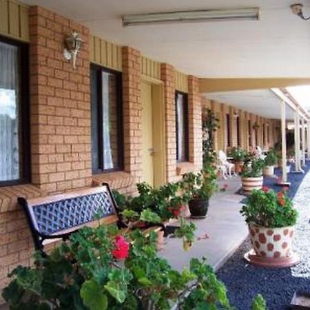 Three Ways Motel Gilgandra Exterior photo