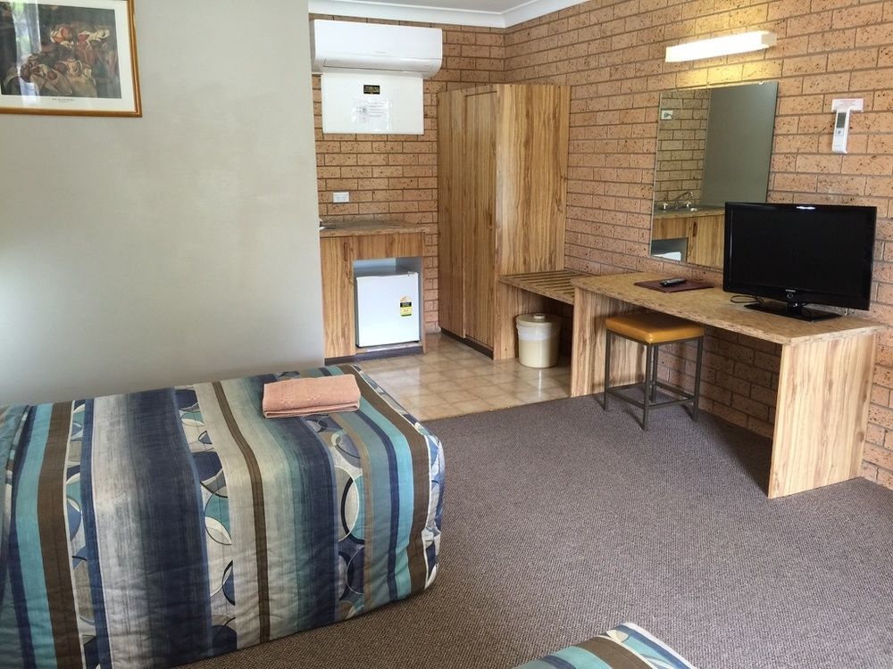 Three Ways Motel Gilgandra Exterior photo