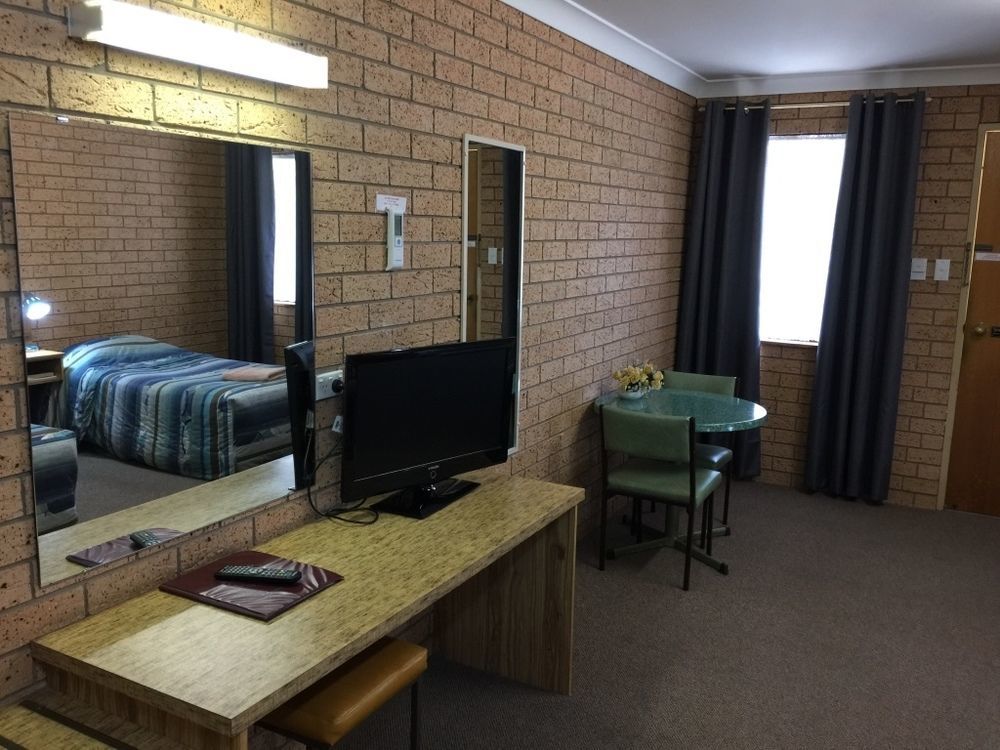 Three Ways Motel Gilgandra Exterior photo