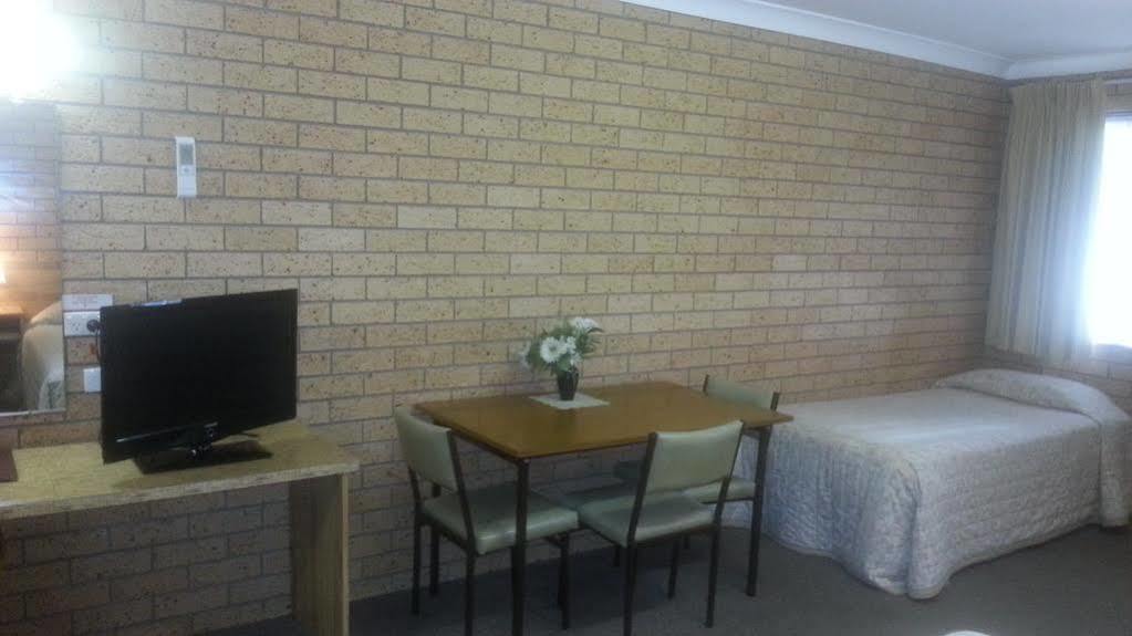 Three Ways Motel Gilgandra Exterior photo